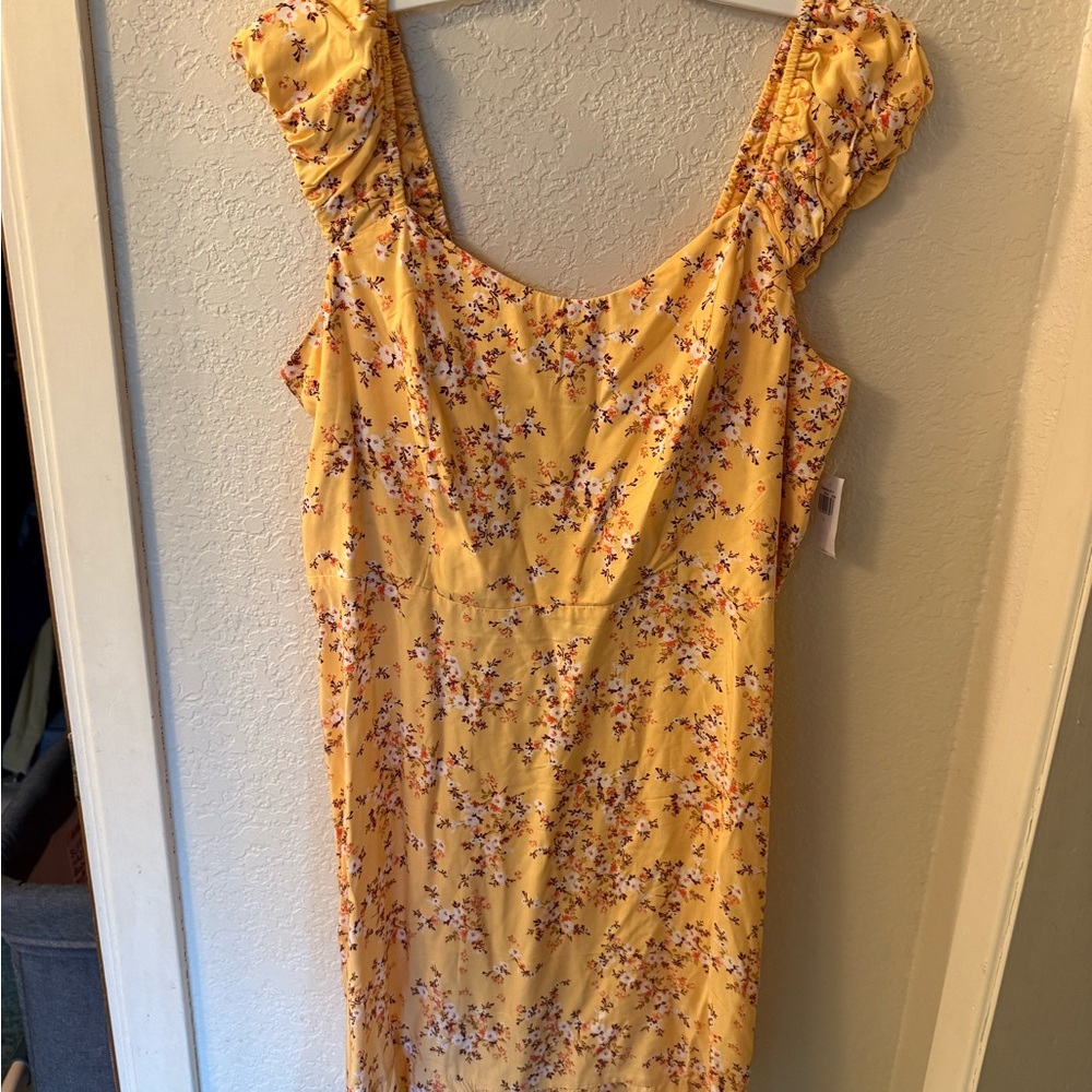 **NWT** size L Old Navy yellow floral print dress